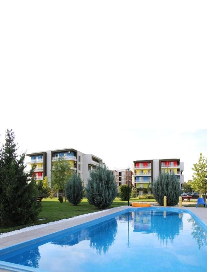 Tranzzit Airport Apartment II Otopeni Exteriér fotografie